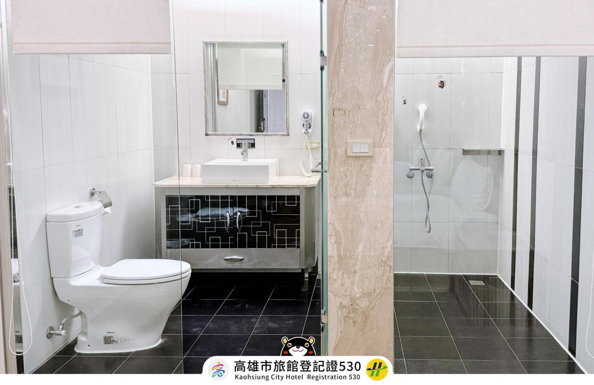 友愛京賞國際大飯店 Yoai Jing Shang Hotel Kaohsiung Exterior foto