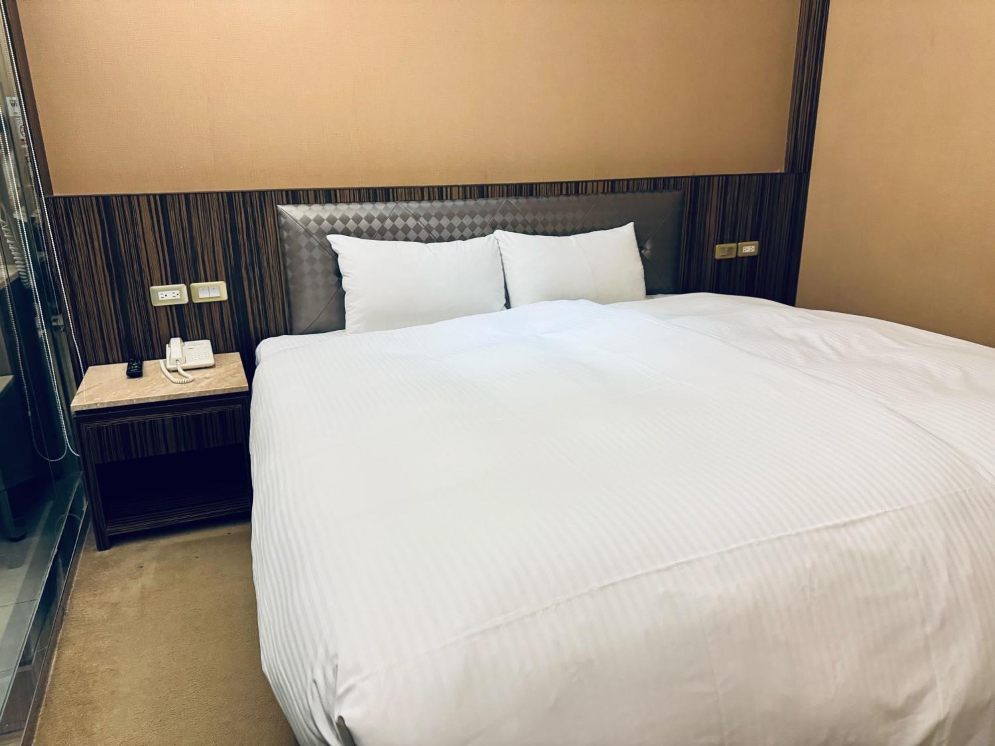 友愛京賞國際大飯店 Yoai Jing Shang Hotel Kaohsiung Exterior foto